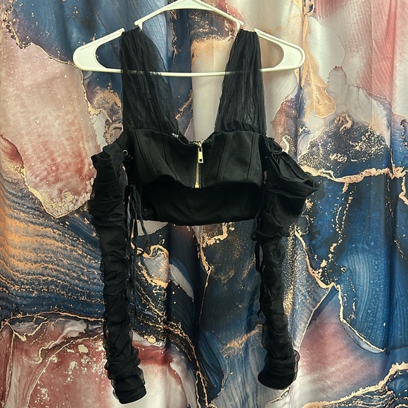 Off the shoulder top - Picture 2 of 5